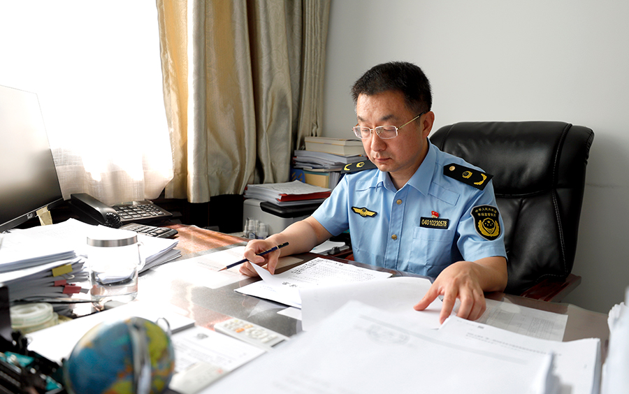 提升市场监管治理能力 高效精准维护市场秩序